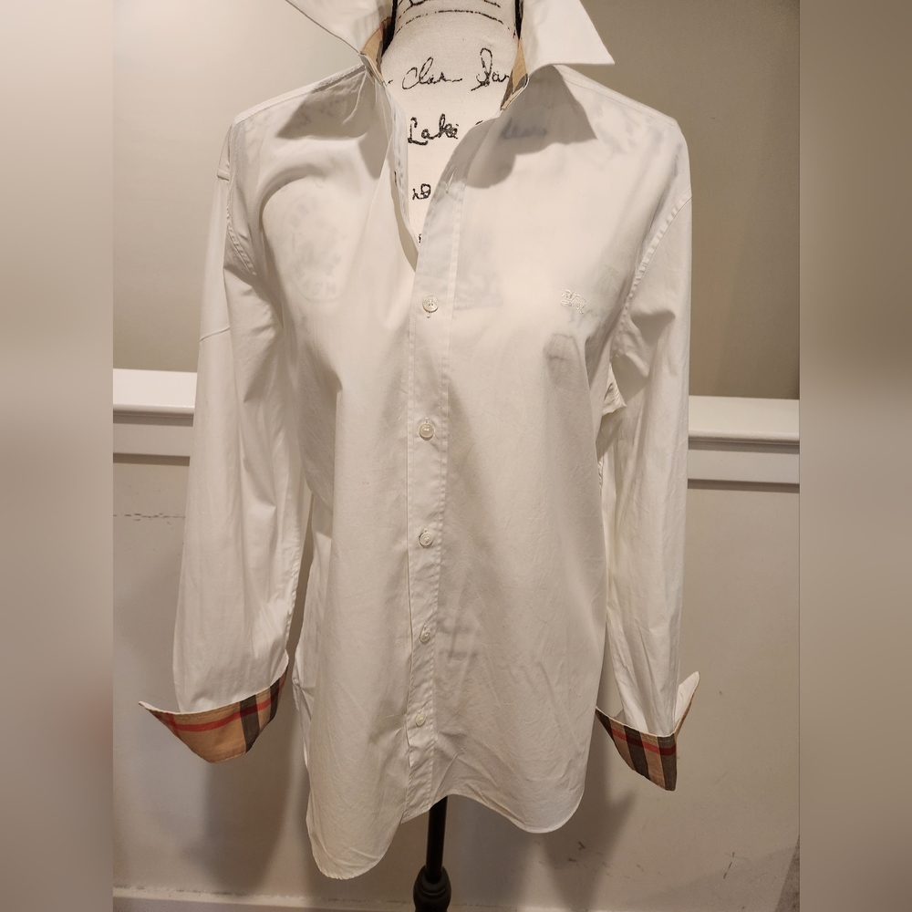 Burberry - Picture 5 of 9